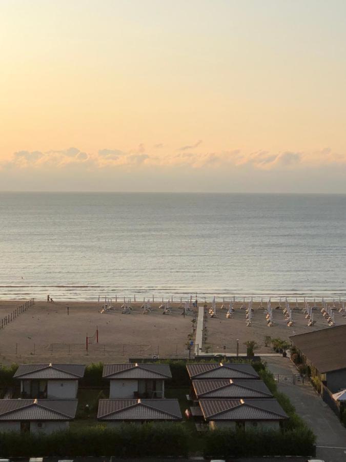 Marina Surf Hotel นาโวดาริ ภายนอก รูปภาพ
