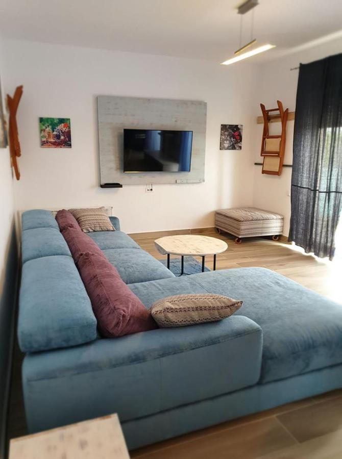 Marina Surf Hotel นาโวดาริ ภายนอก รูปภาพ